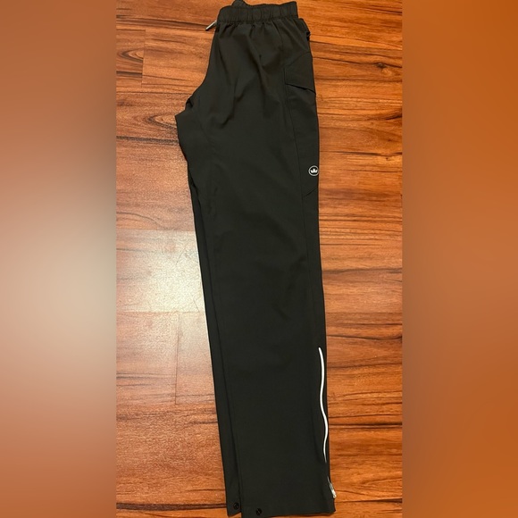 Peter Millar Men's Calgary Action-Stretch Training Pants - Picture 3 of 13